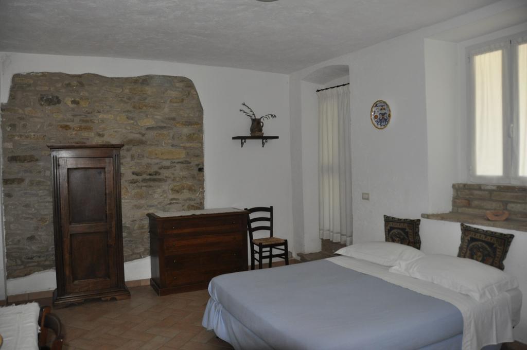 Fattoria Di Rigone Villa Coltavolino Szoba fotó